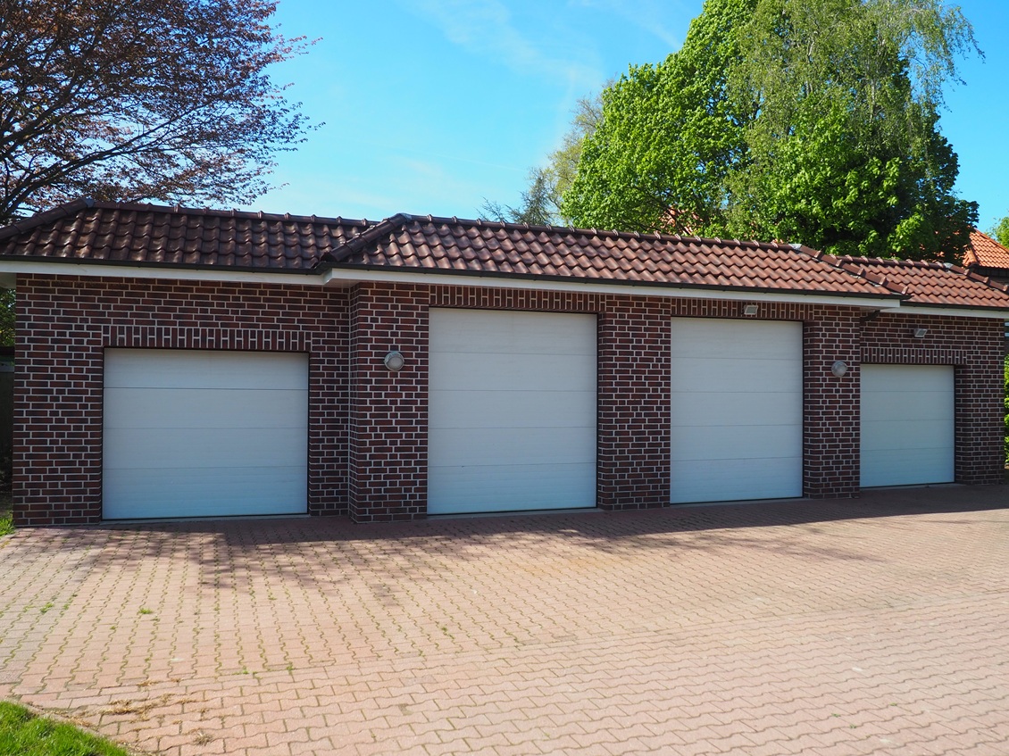 P4300023 Fahrradgarage außen 1130