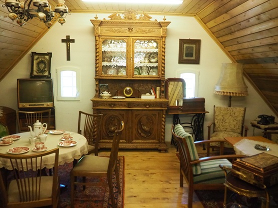 P4300137 Heimathof oben 555